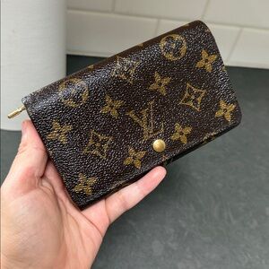Louis Vuitton Vintage Small Wallet